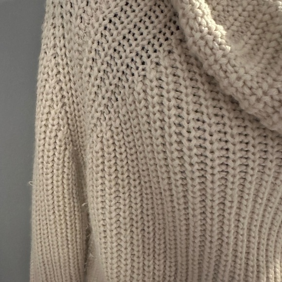 Moon & Madison Cream Chunky Knit Turtleneck Sweater - Picture 2 of 11